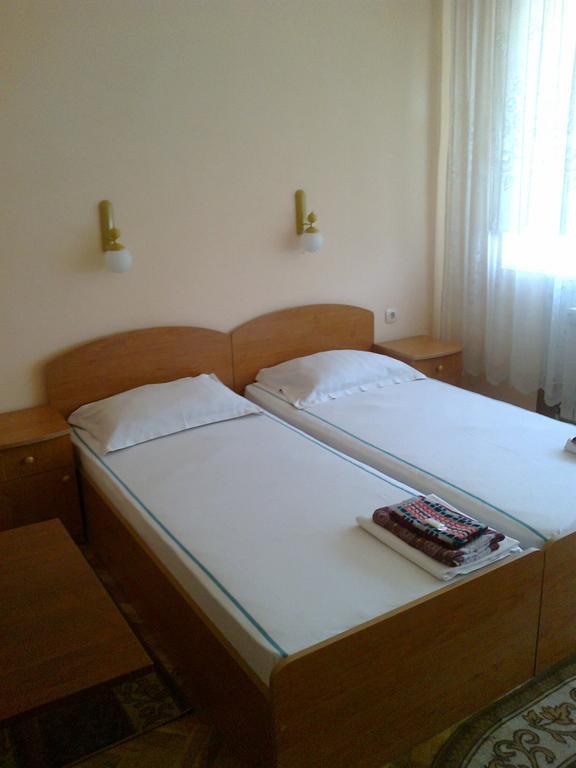 Family Hotel "May" Petrich  Room photo
