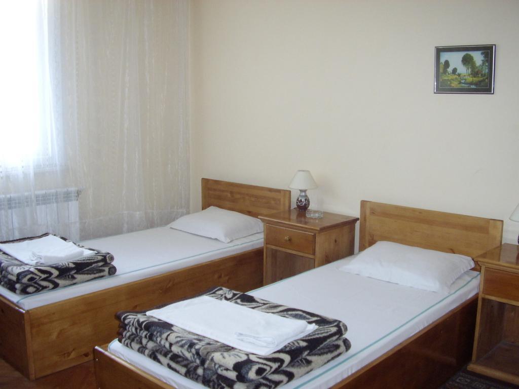 Family Hotel "May" Petrich  Room photo